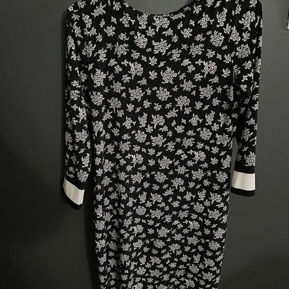 Michael Kors Shift Black Dress White Floral Print Size Small - Picture 7 of 13